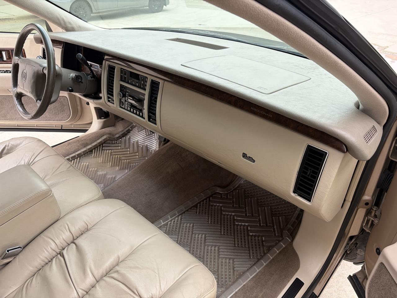 Cadillac Fleetwood Sedan 1996