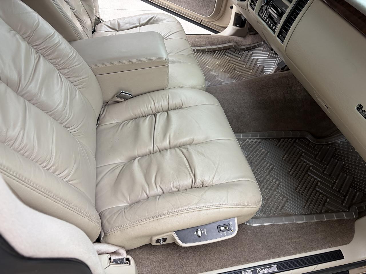 Cadillac Fleetwood Sedan 1996