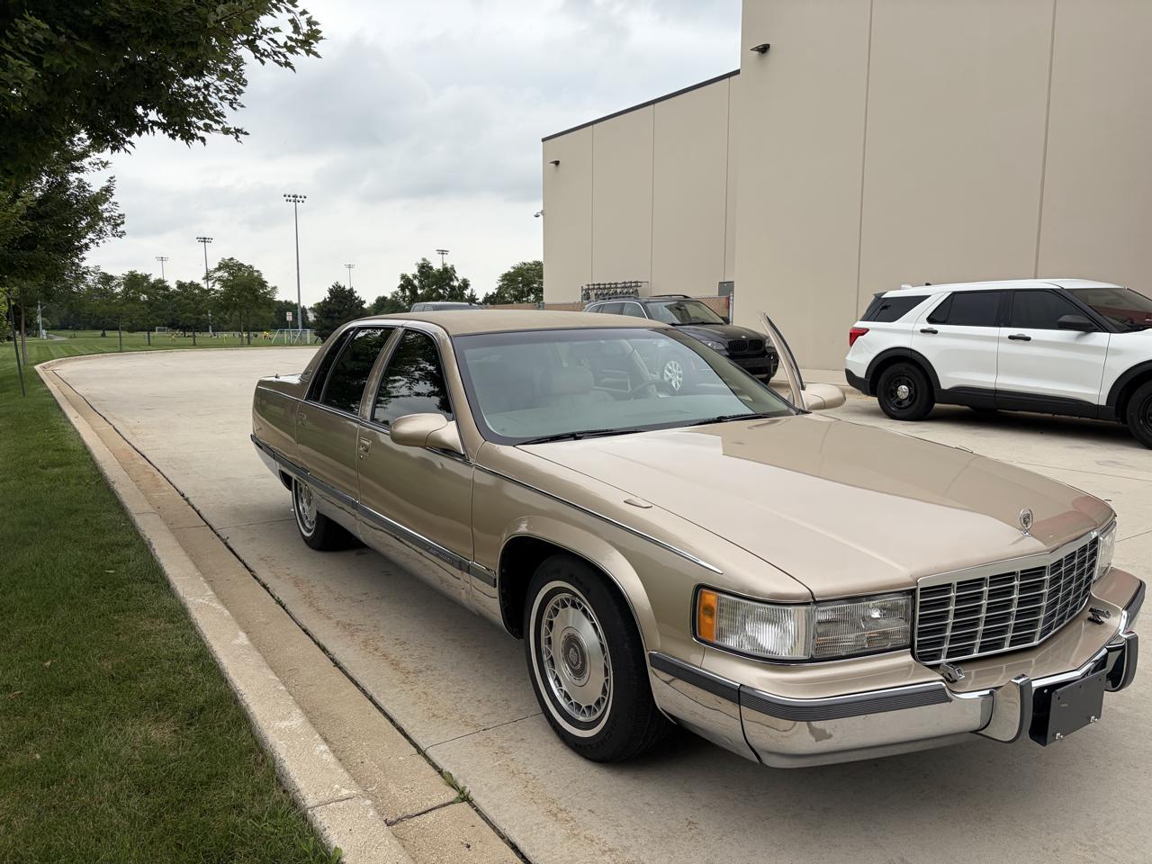 Cadillac Fleetwood Sedan 1996