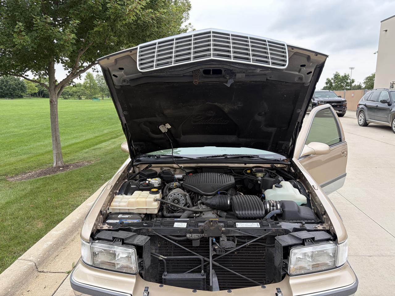 Cadillac Fleetwood Sedan 1996