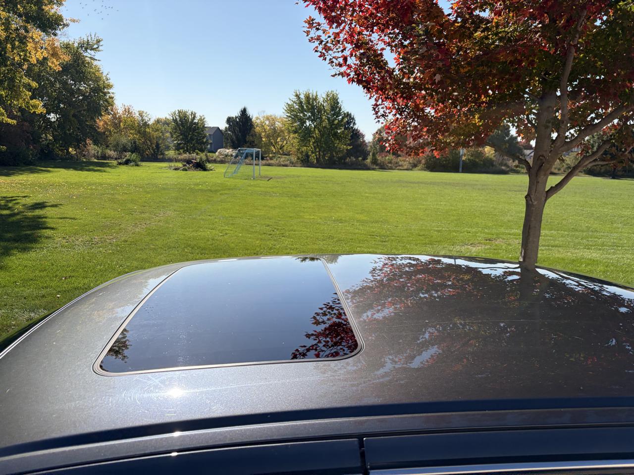 Cadillac DTS Premium w/ Navi 2011