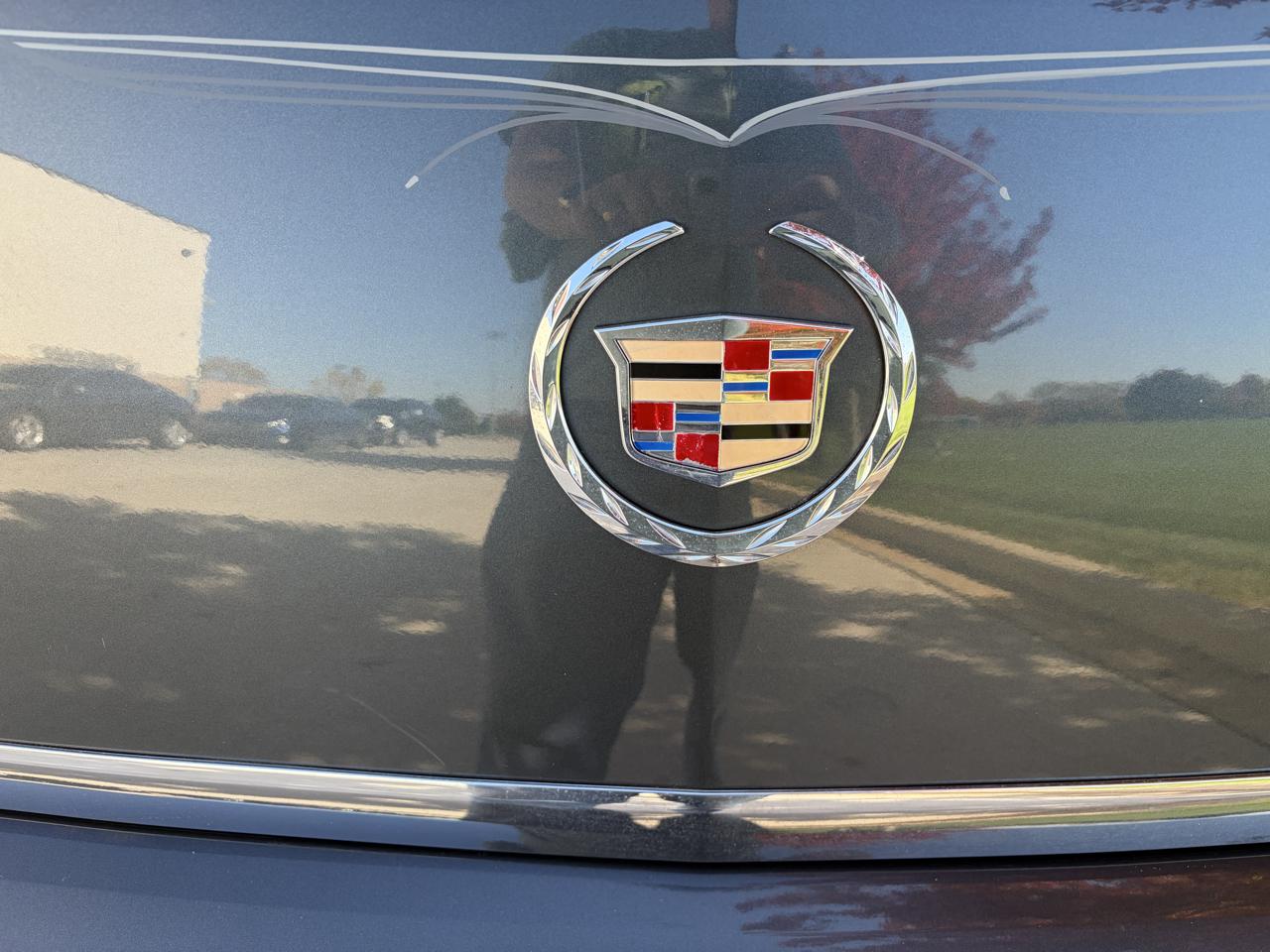 Cadillac DTS Premium w/ Navi 2011