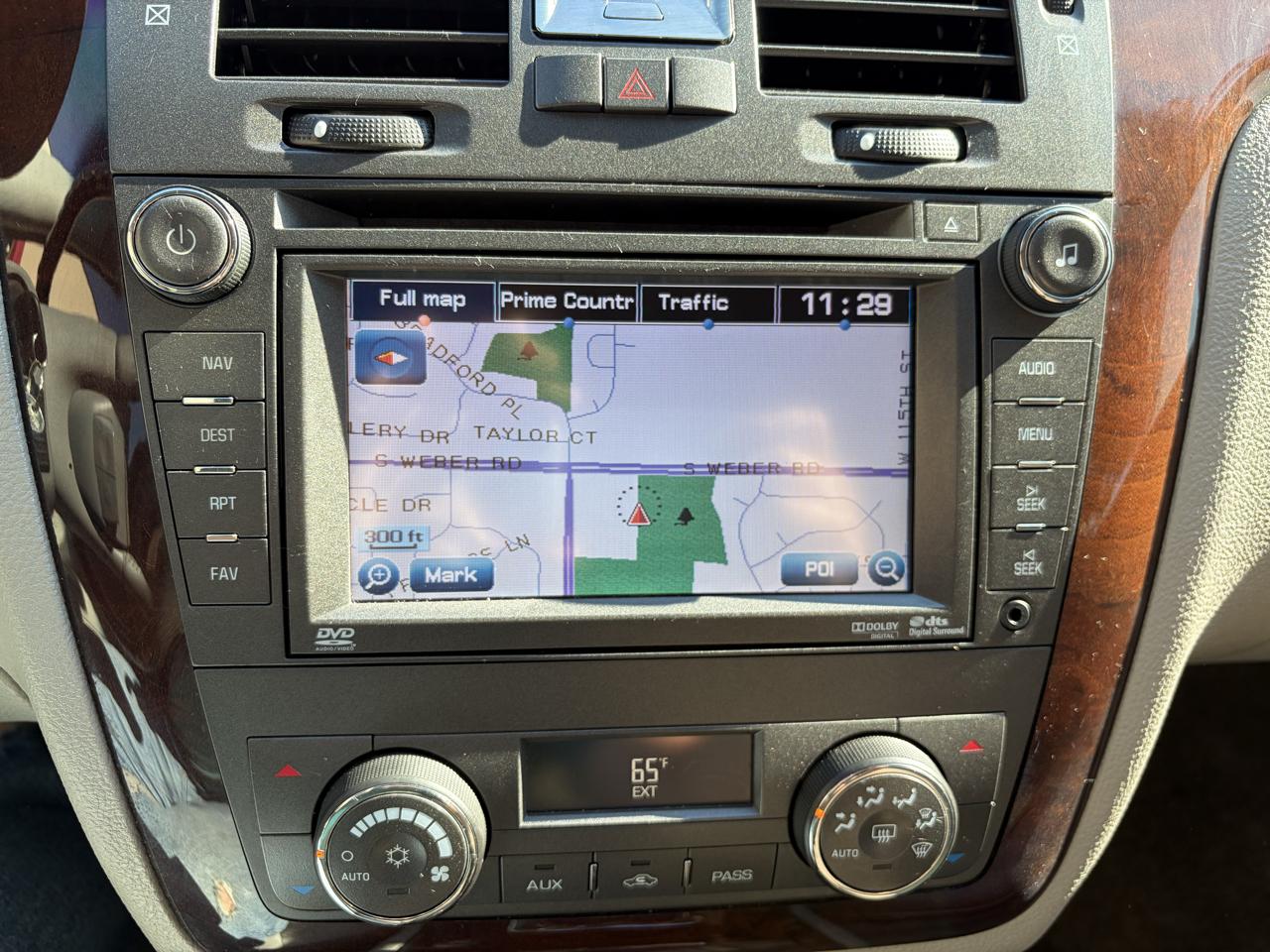 Cadillac DTS Premium w/ Navi 2011