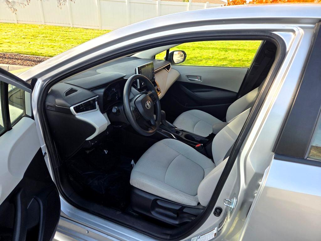 Toyota Corolla LE Hybrid 2021