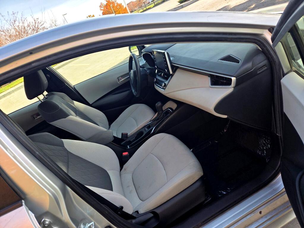 Toyota Corolla LE Hybrid 2021