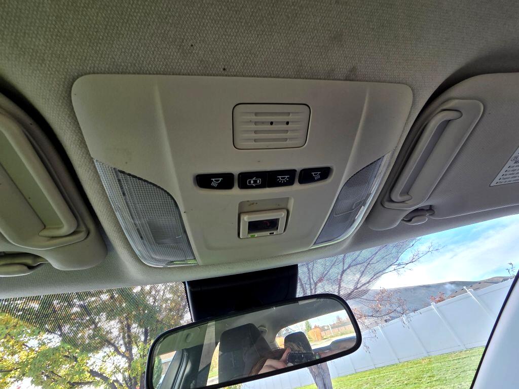 Toyota Corolla LE Hybrid 2021