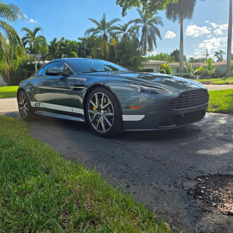 Aston Martin V8 Vantage Coupe 7A 2015