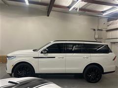 2025 Lincoln Navigator 