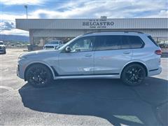 2025 BMW X7 