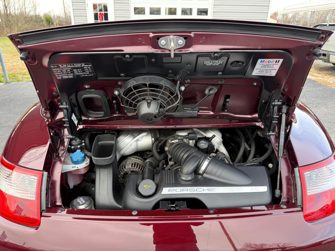 Porsche 911 2dr Cabriolet Carrera S 2007