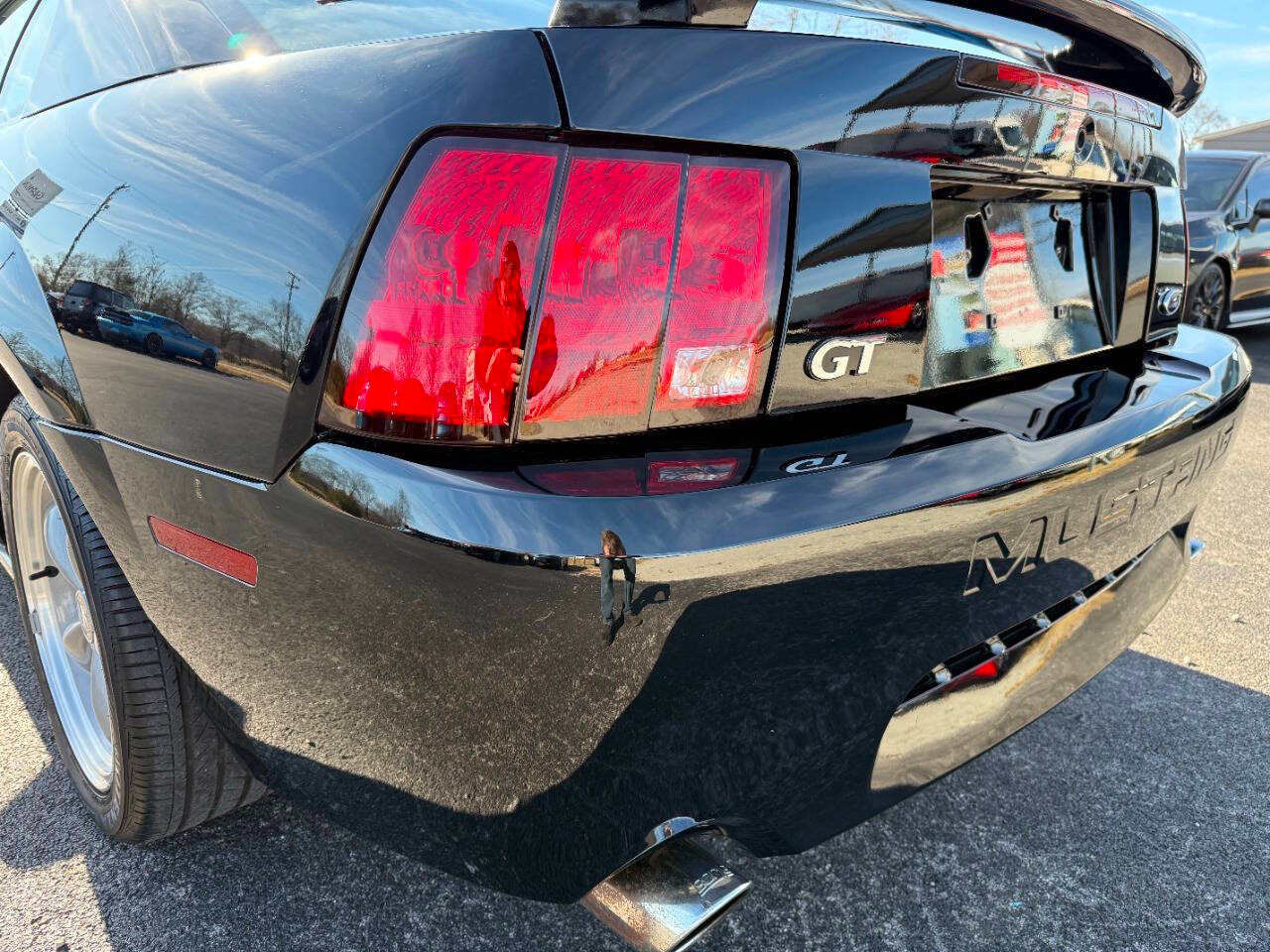 Ford Mustang 2dr Cpe GT Deluxe 2002