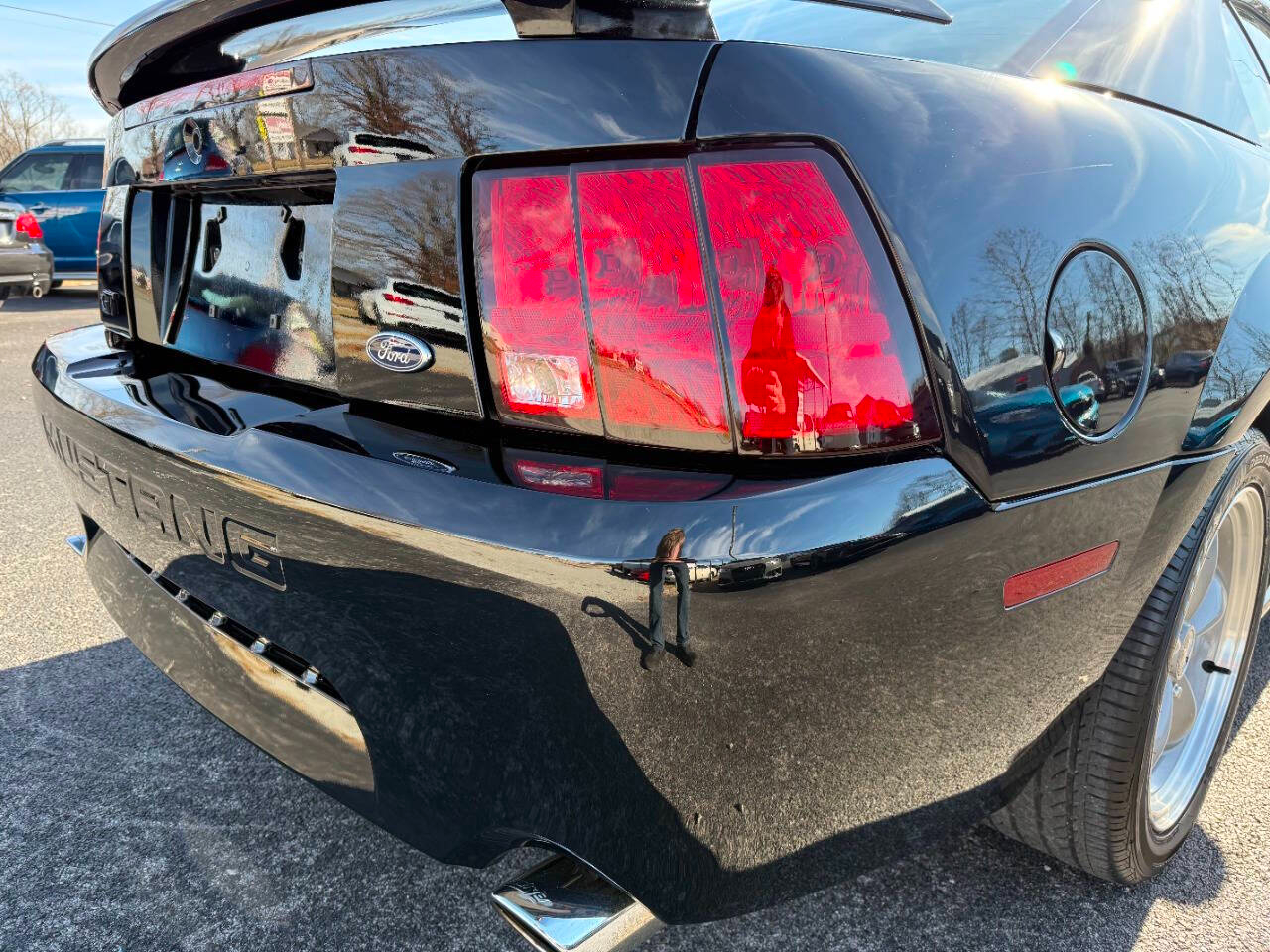 Ford Mustang 2dr Cpe GT Deluxe 2002