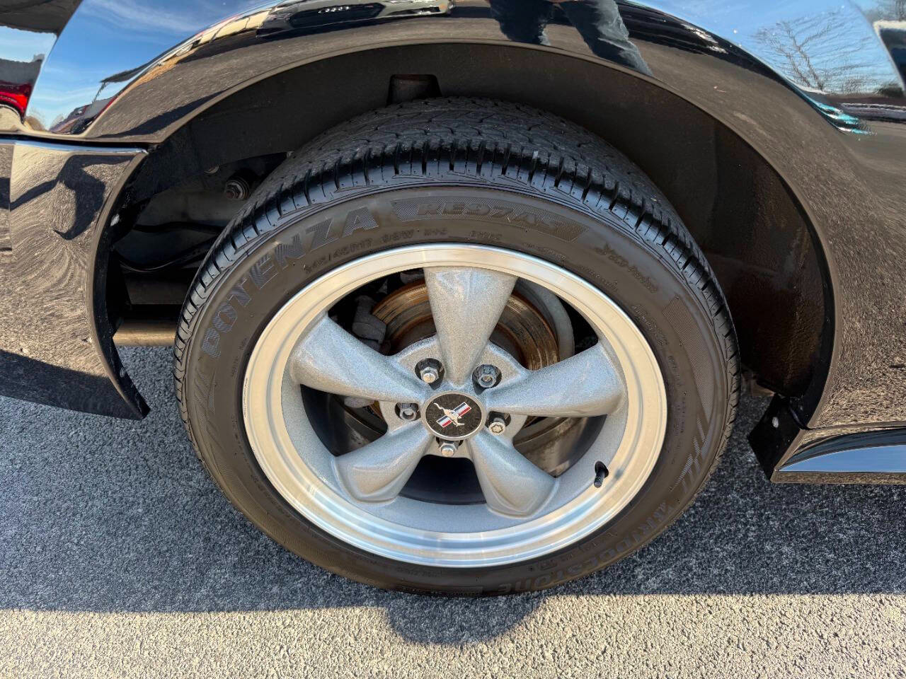 Ford Mustang 2dr Cpe GT Deluxe 2002