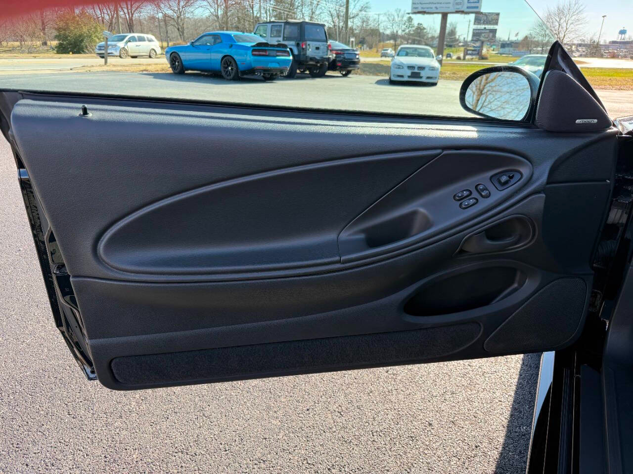 Ford Mustang 2dr Cpe GT Deluxe 2002