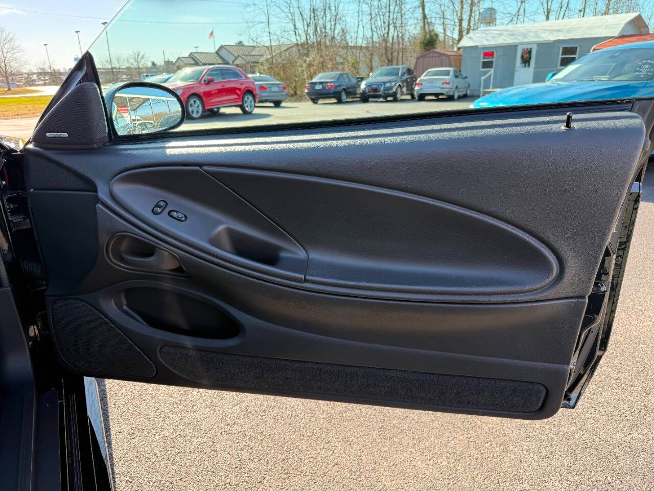 Ford Mustang 2dr Cpe GT Deluxe 2002