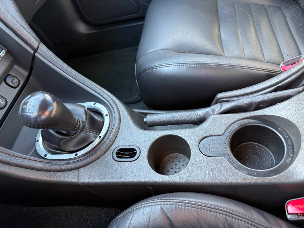 Ford Mustang 2dr Cpe GT Deluxe 2002