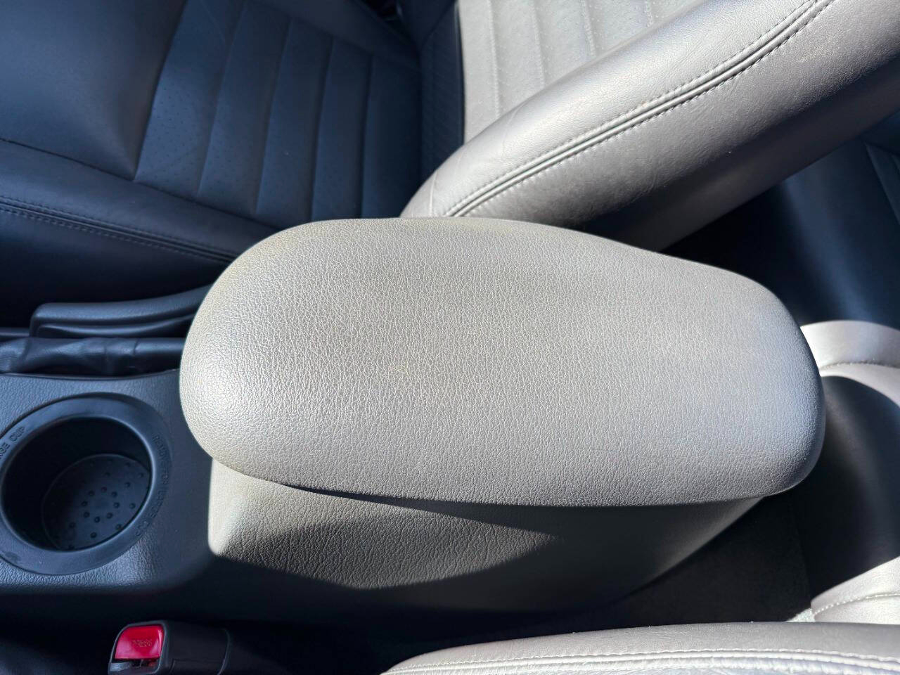 Ford Mustang 2dr Cpe GT Deluxe 2002