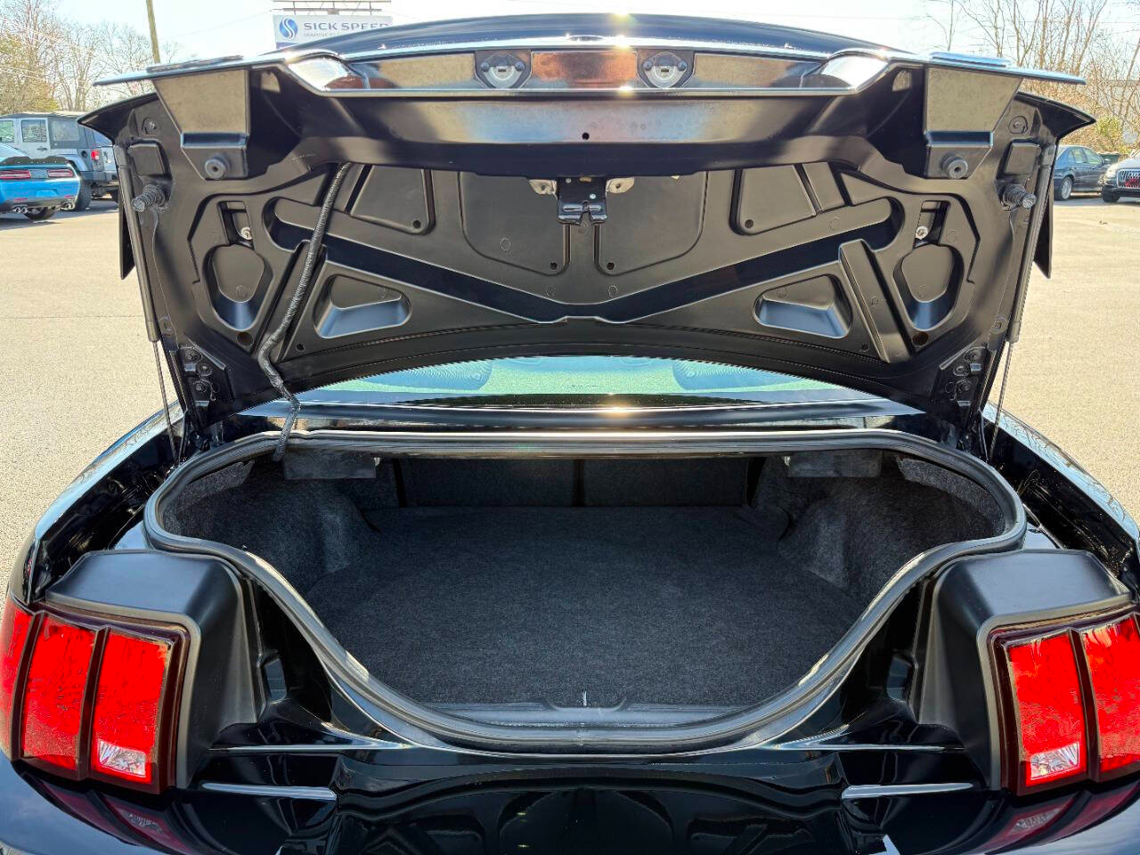 Ford Mustang 2dr Cpe GT Deluxe 2002