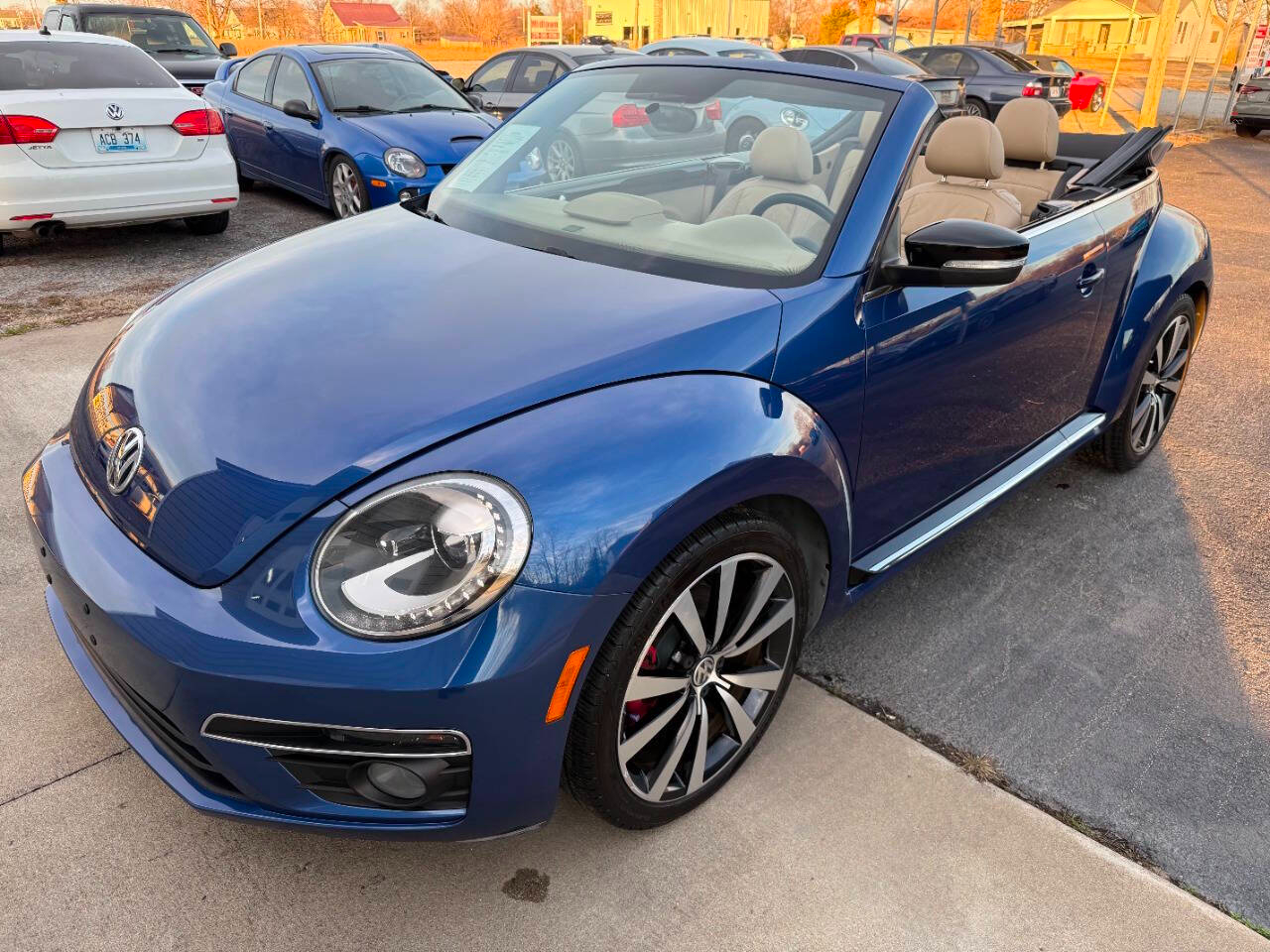 Volkswagen Beetle Convertible 2dr DSG 2.0T R-Line PZEV 2014