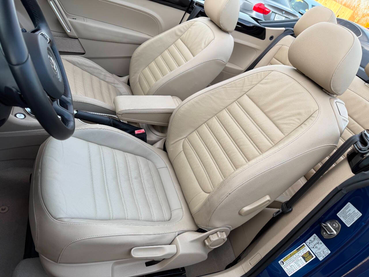 Volkswagen Beetle Convertible 2dr DSG 2.0T R-Line PZEV 2014