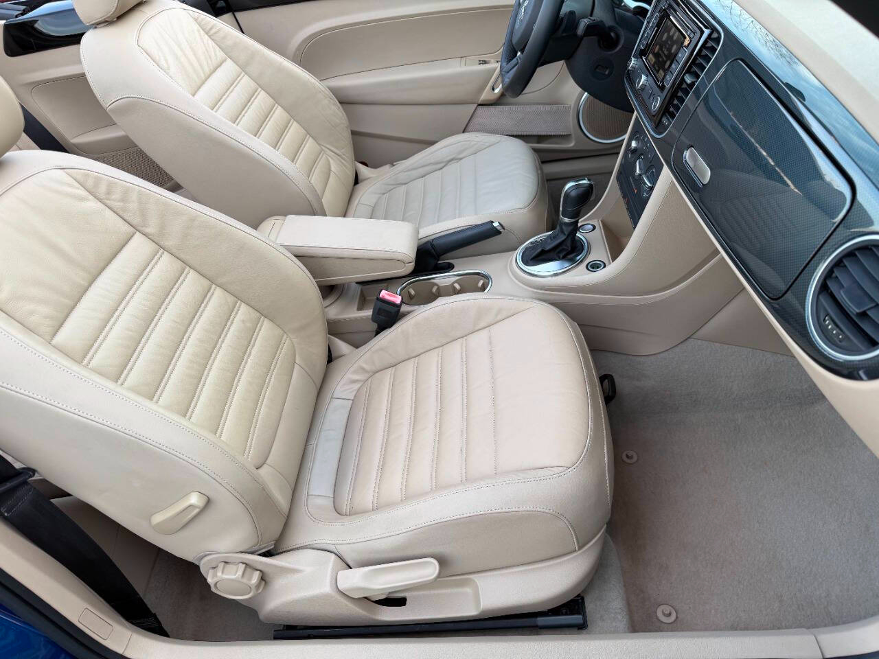 Volkswagen Beetle Convertible 2dr DSG 2.0T R-Line PZEV 2014