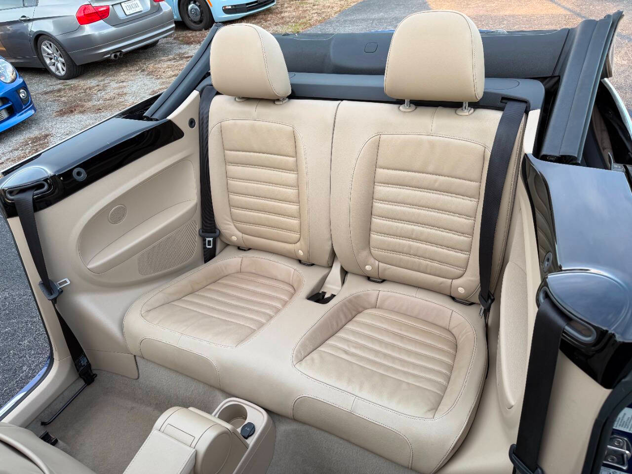 Volkswagen Beetle Convertible 2dr DSG 2.0T R-Line PZEV 2014