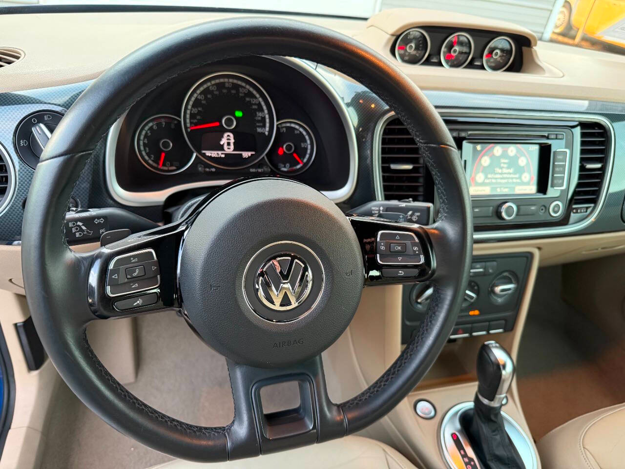 Volkswagen Beetle Convertible 2dr DSG 2.0T R-Line PZEV 2014