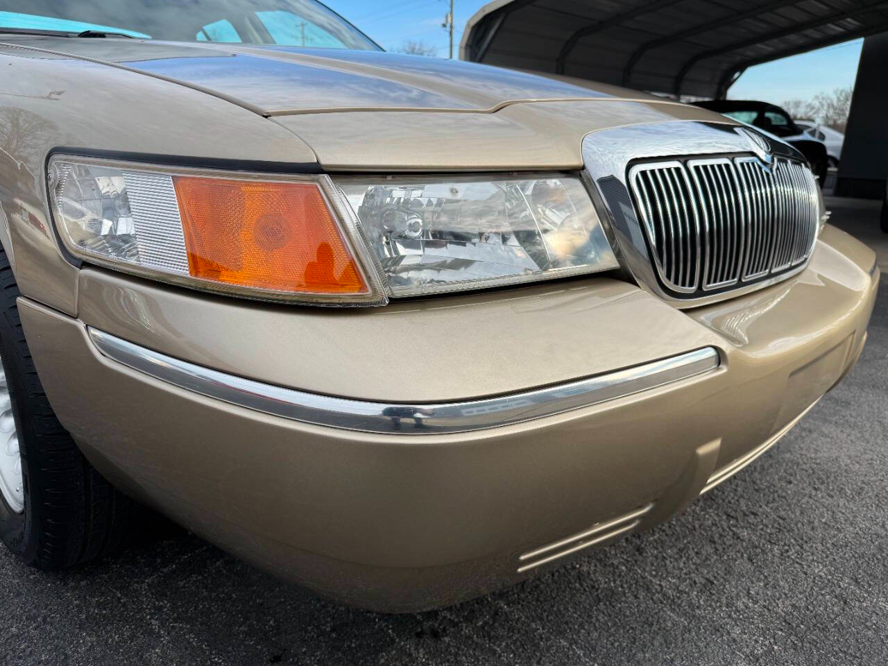 Mercury Grand Marquis 4dr Sdn LS 1999