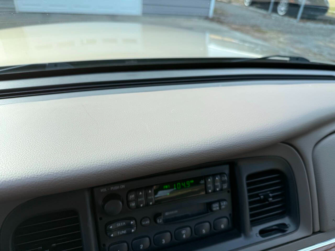 Mercury Grand Marquis 4dr Sdn LS 1999