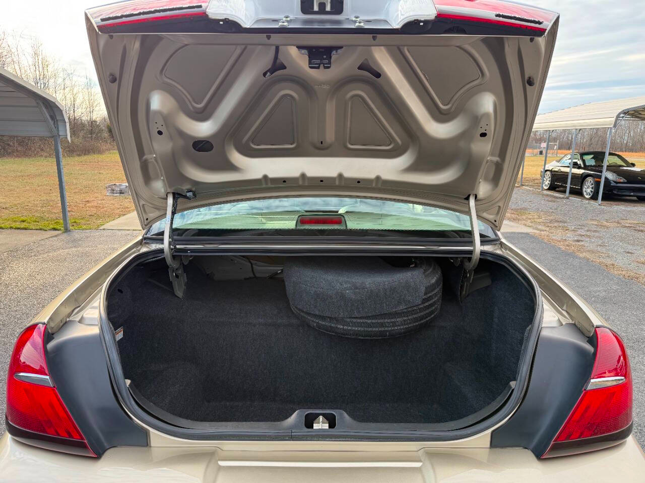 Mercury Grand Marquis 4dr Sdn LS 1999