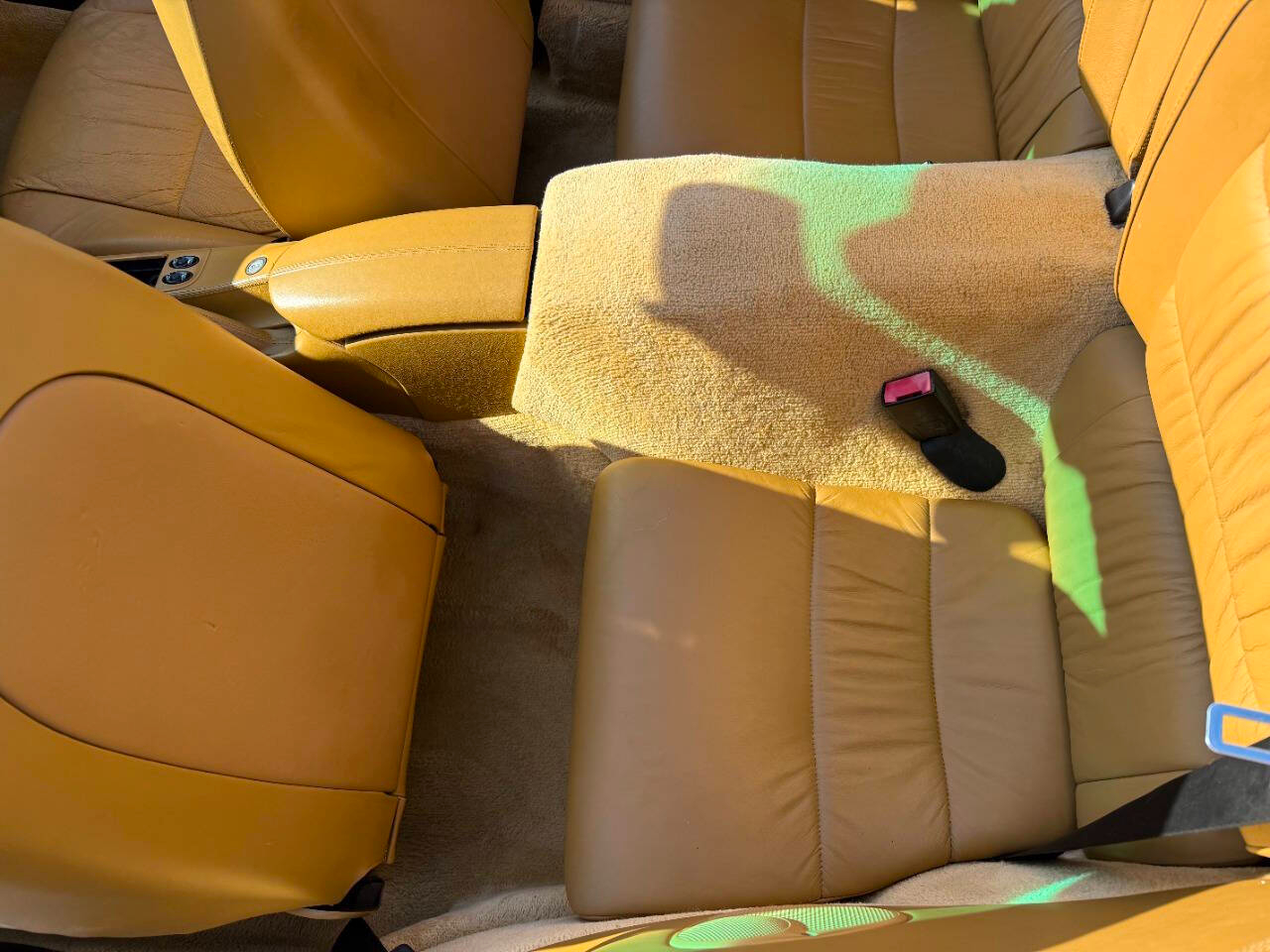 Porsche 911 Carrera 4 2D Cabriolet 2000