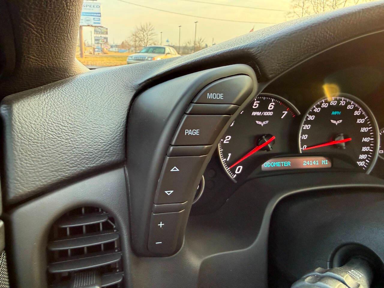 Chevrolet Corvette 2dr Cpe Z16 Grand Sport w/3LT 2011