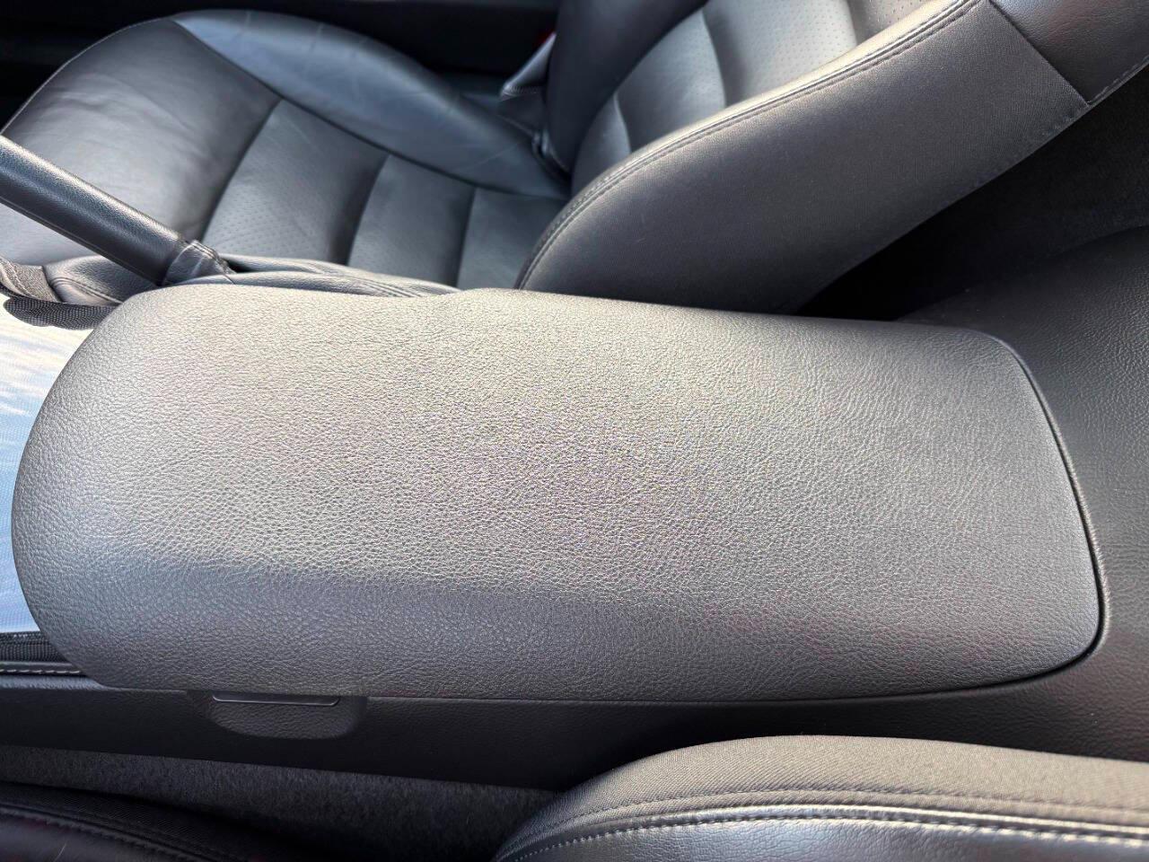 Chevrolet Corvette 2dr Cpe Z16 Grand Sport w/3LT 2011