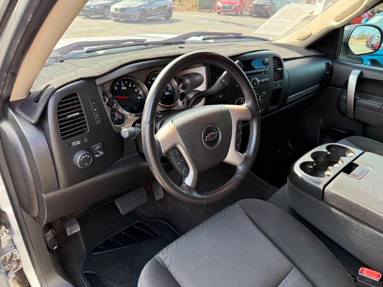 Chevrolet Silverado 1500 2WD Crew Cab 143.5" LT 2013