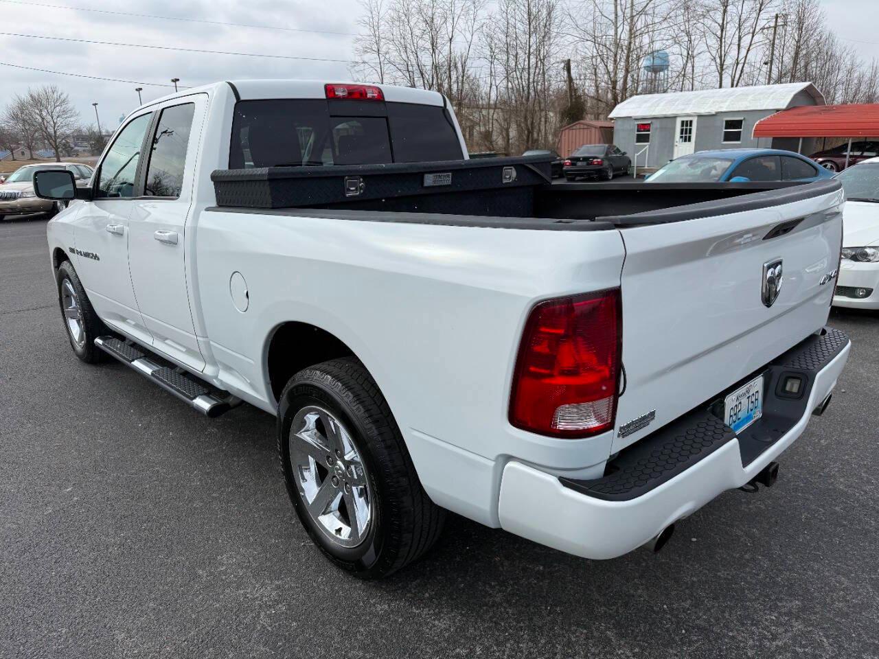 RAM 1500 4WD Quad Cab 140.5" Sport 2012