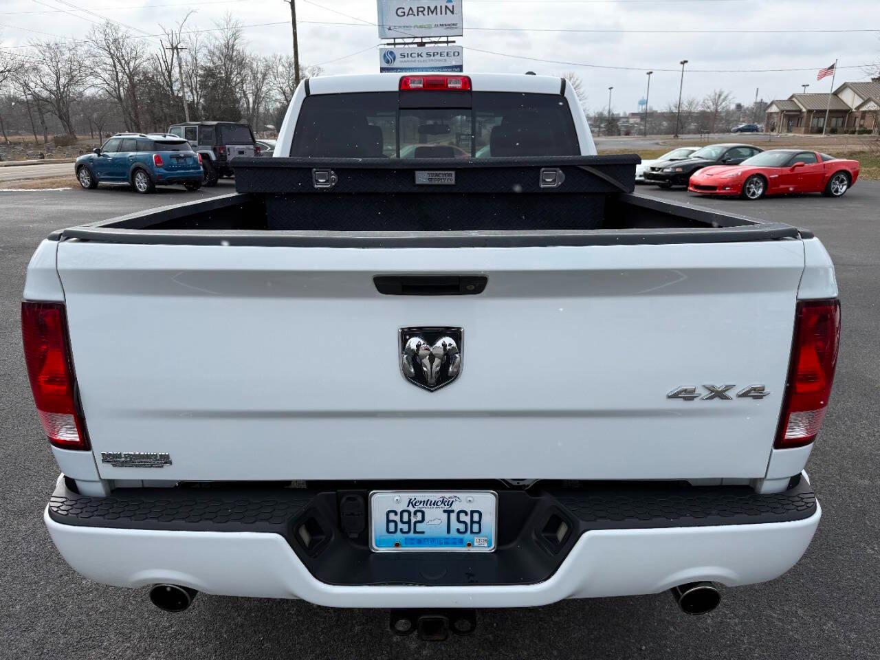 RAM 1500 4WD Quad Cab 140.5" Sport 2012