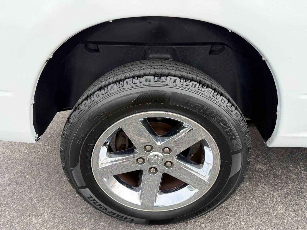 RAM 1500 4WD Quad Cab 140.5" Sport 2012