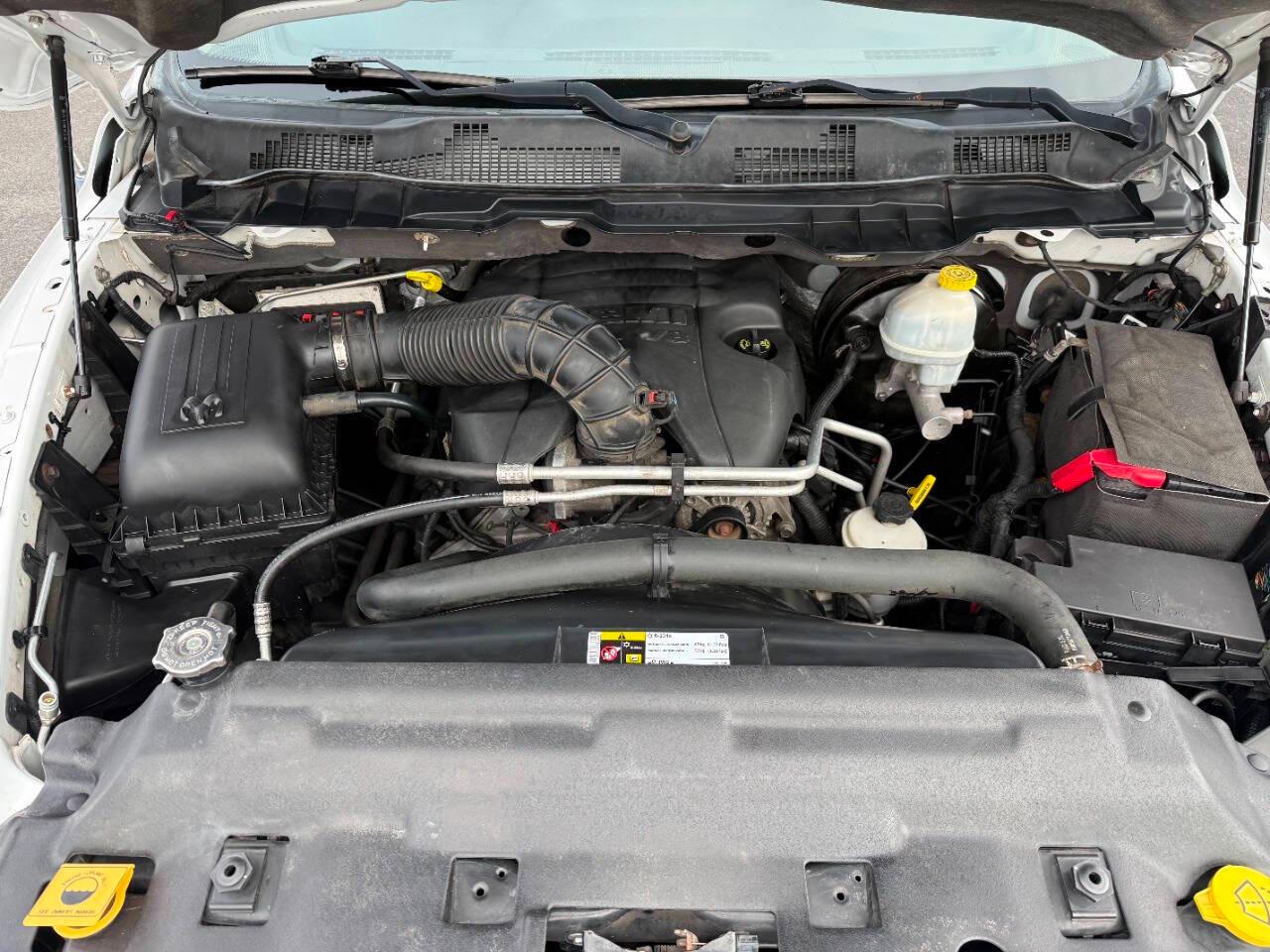 RAM 1500 4WD Quad Cab 140.5" Sport 2012