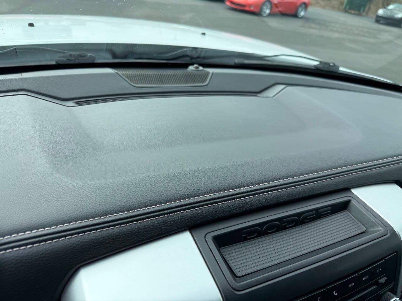 RAM 1500 4WD Quad Cab 140.5" Sport 2012