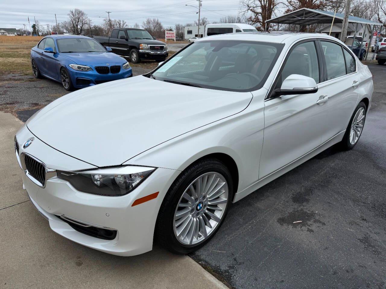 BMW 3 Series 4dr Sdn 328i RWD 2014