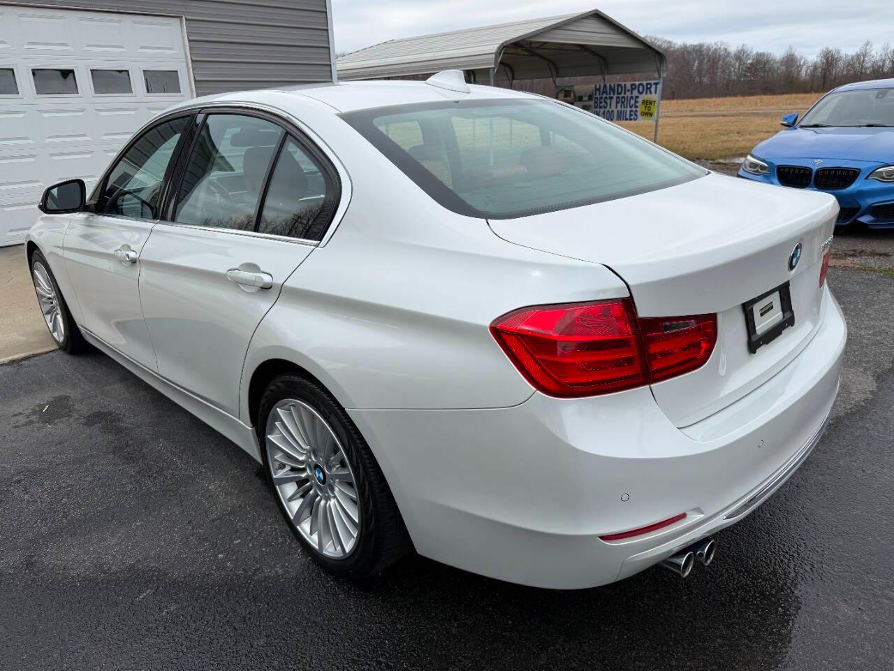BMW 3 Series 4dr Sdn 328i RWD 2014