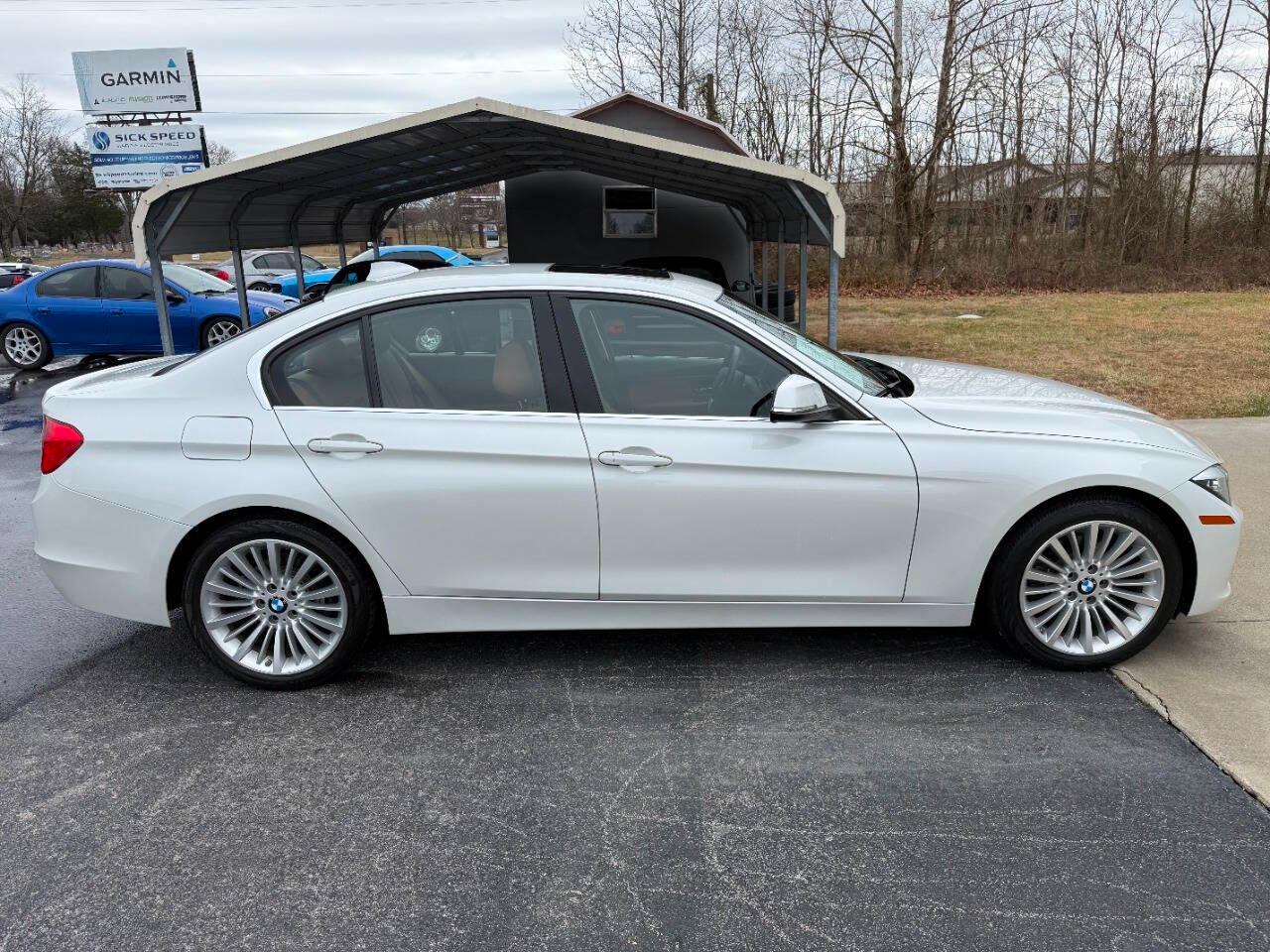 BMW 3 Series 4dr Sdn 328i RWD 2014