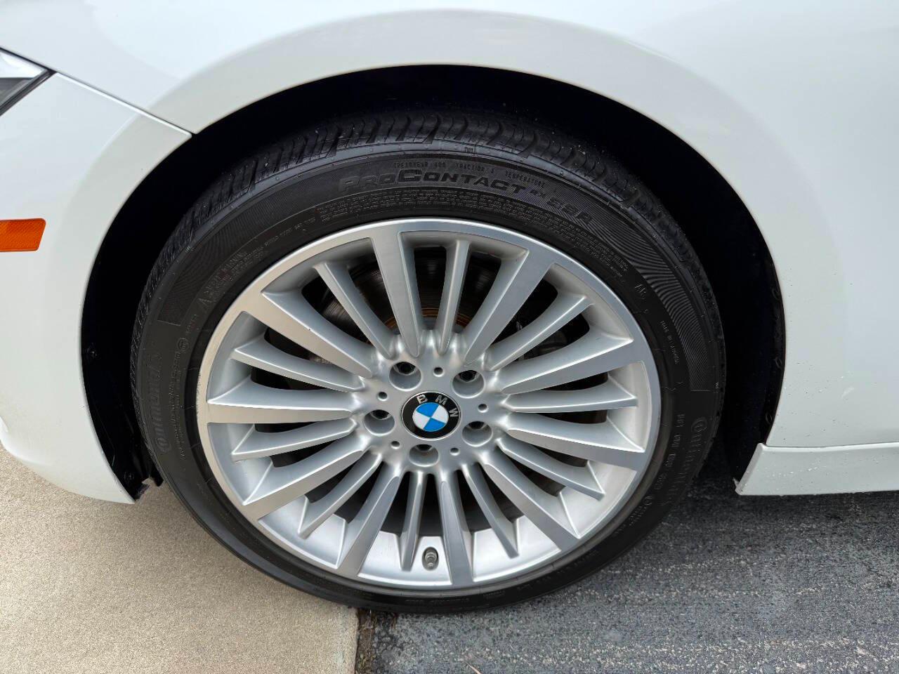 BMW 3 Series 4dr Sdn 328i RWD 2014