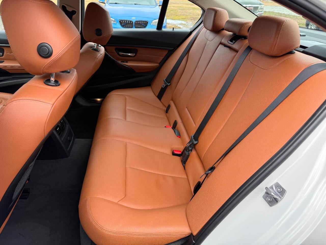 BMW 3 Series 4dr Sdn 328i RWD 2014