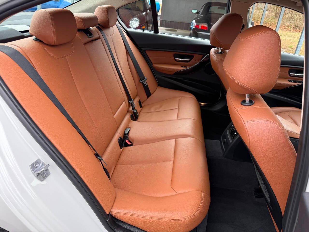 BMW 3 Series 4dr Sdn 328i RWD 2014