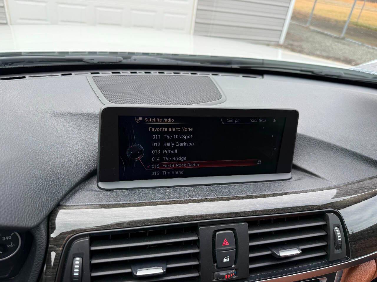 BMW 3 Series 4dr Sdn 328i RWD 2014