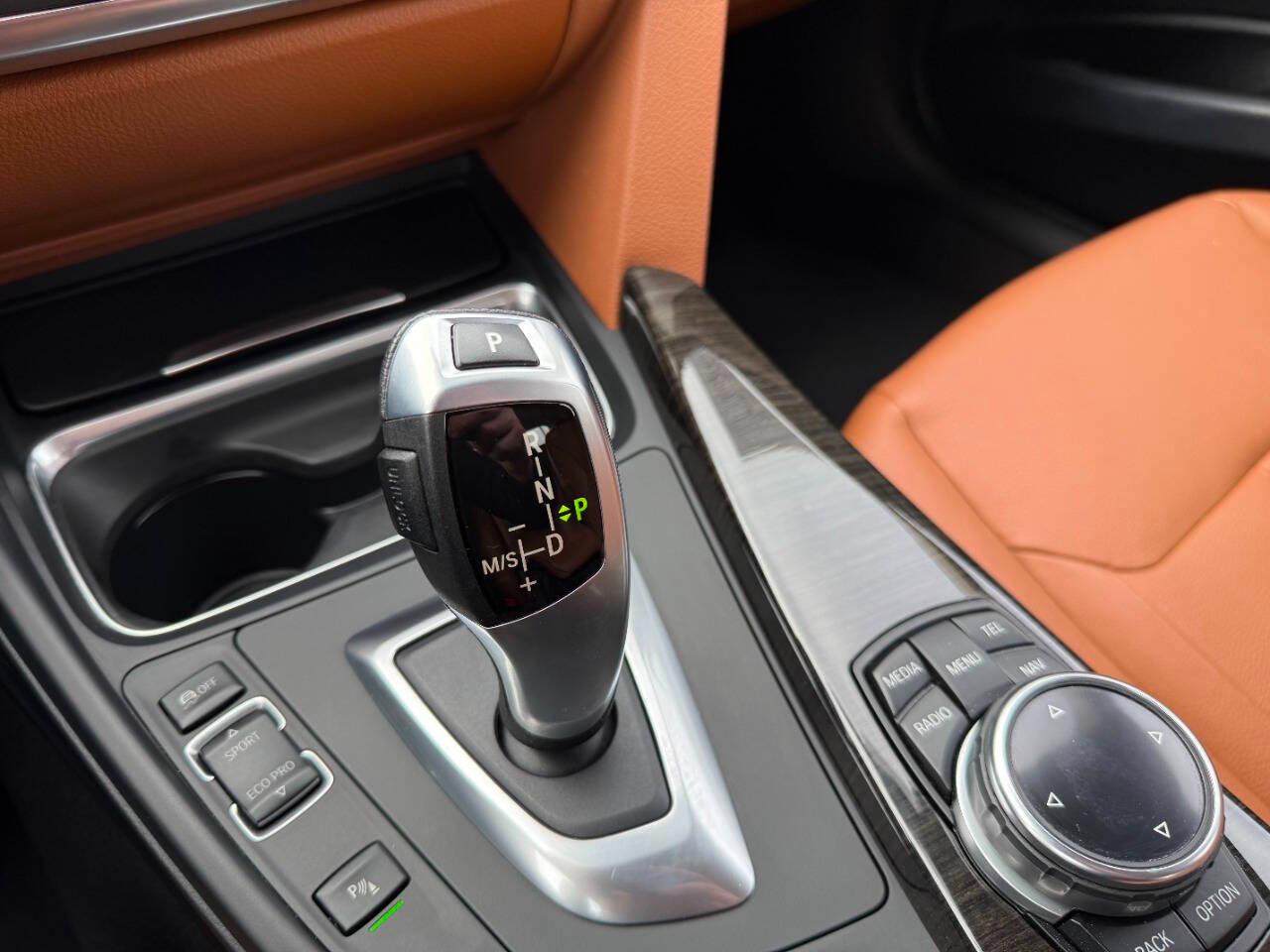 BMW 3 Series 4dr Sdn 328i RWD 2014