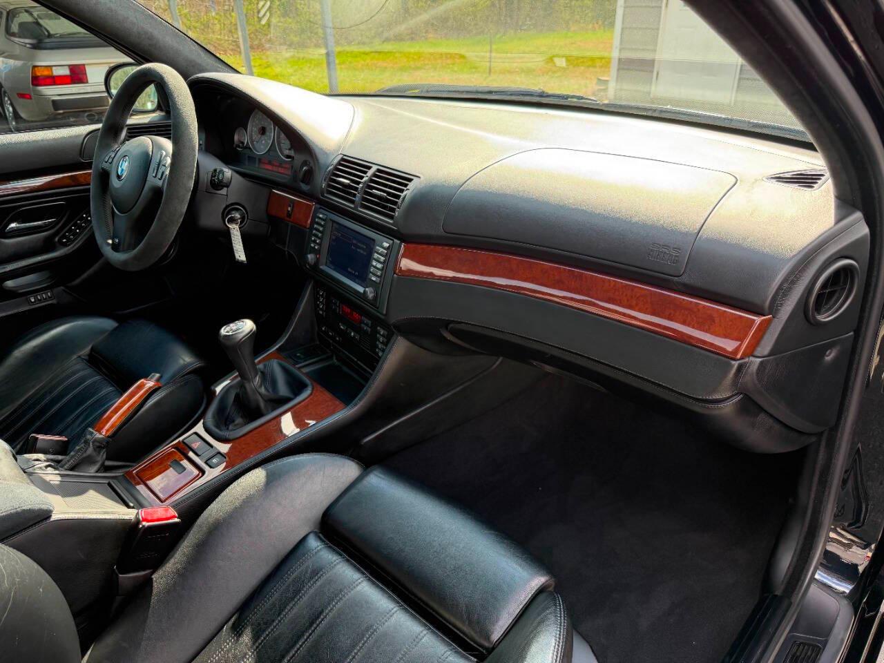 BMW 5 Series M5 4dr Sdn 6-Spd Manual 2001