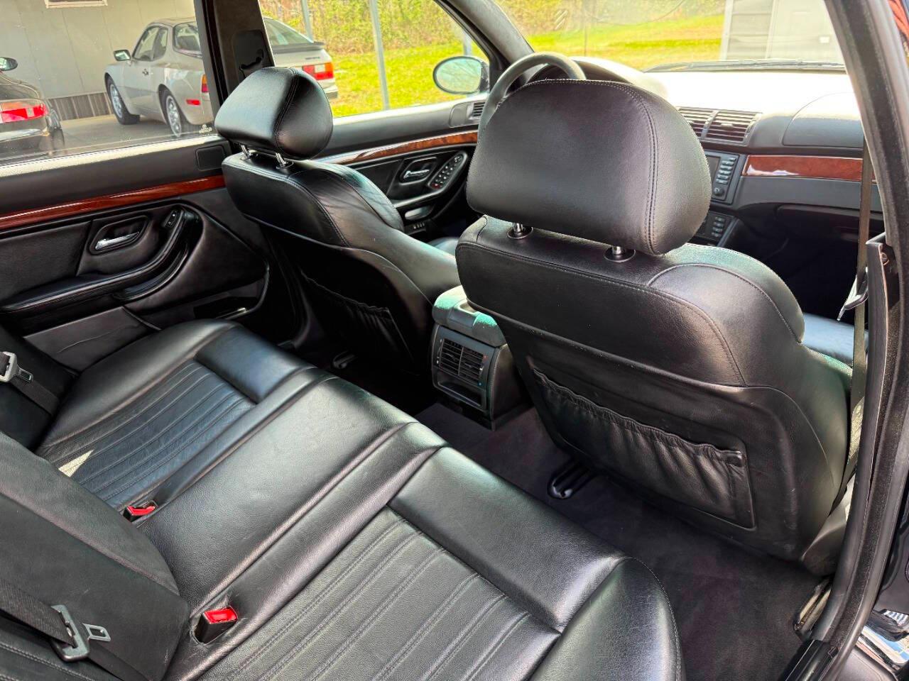 BMW 5 Series M5 4dr Sdn 6-Spd Manual 2001