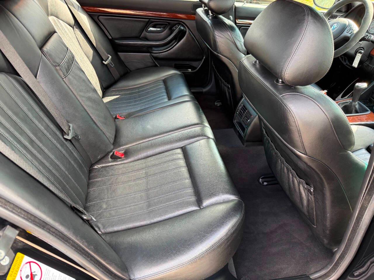 BMW 5 Series M5 4dr Sdn 6-Spd Manual 2001